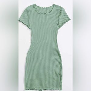 Green lettuce trim T-shirt dress size medium ribbed material from forever 21